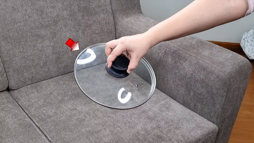 Cómo quitar las manchas de grasa del sofa