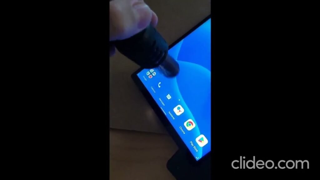 Cómo quitar las manchas de humedad en la pantalla del movil