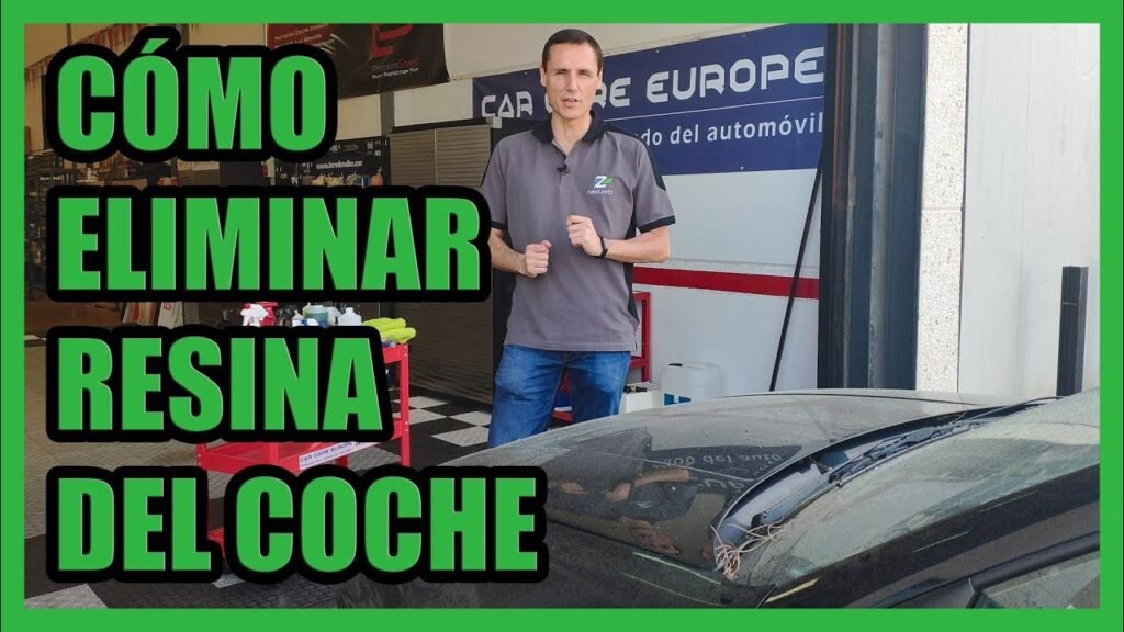 Cómo quitar las manchas de resina de pino en el coche