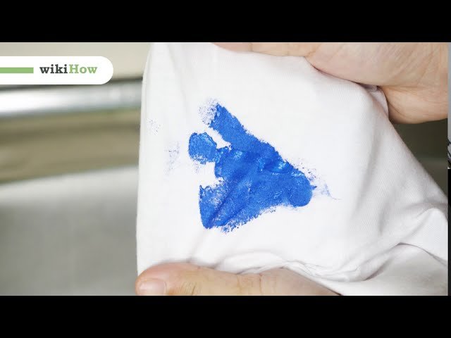 Cómo quitar mancha de pintura textil de la ropa